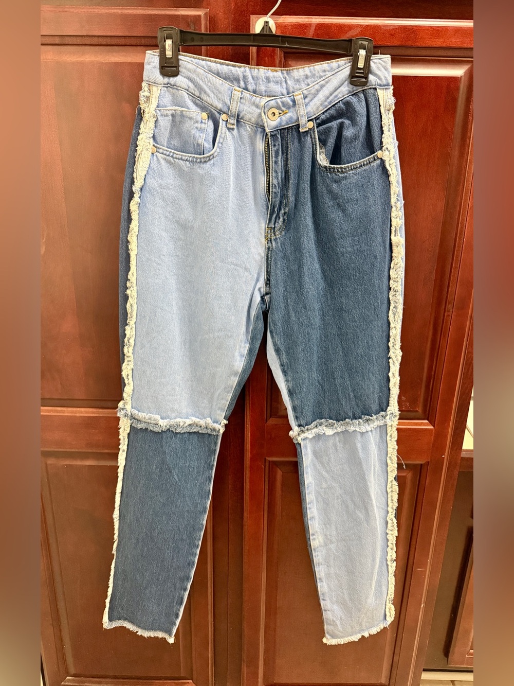 Ragged Jeans Two-Tone Patchwork Mom Jeans | Size 28 | Like New